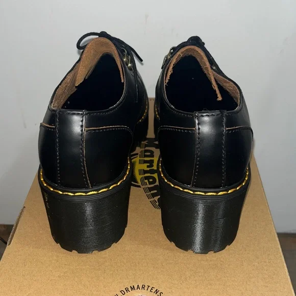 Dr. Martens Leona Lug Sole Platform Derby Shoes NEW Women's Size 10 - Picture 4 of 7